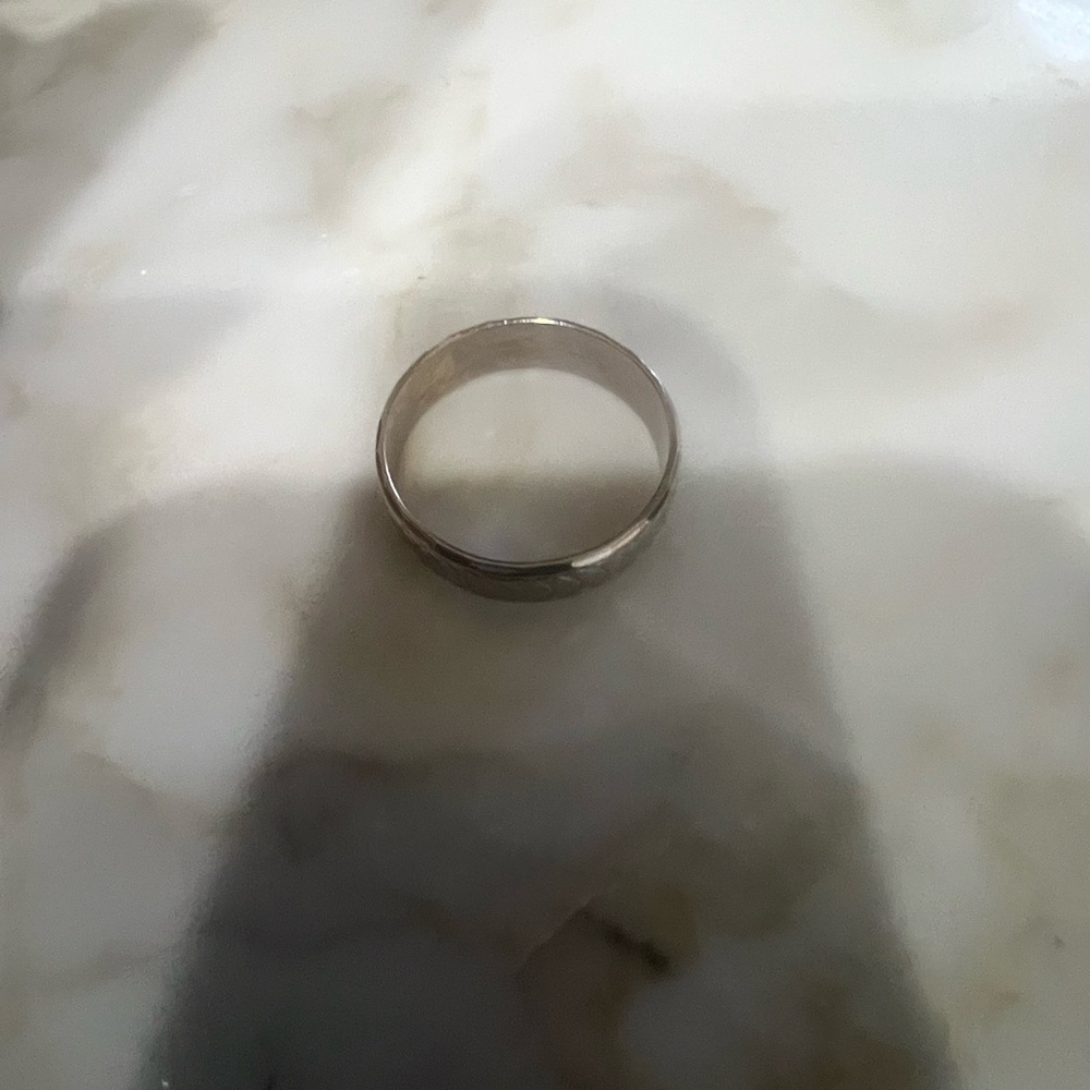 Silver Patterned Ring - image 4